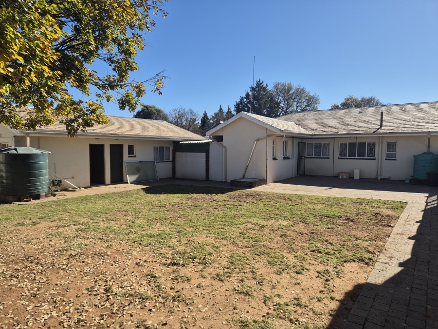 4 Bedroom Property for Sale in Declercqville North West